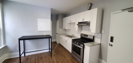 Building Photo - 26 Ridout St S
