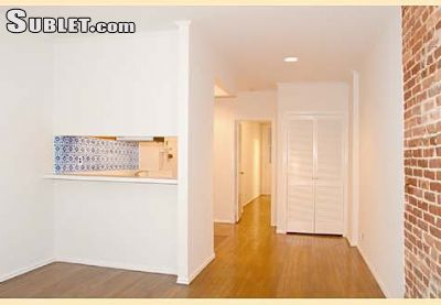 Building Photo - 313 W 81st St
