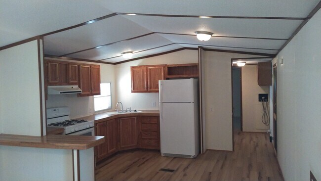 Foto del edificio - 15 Pine Cir