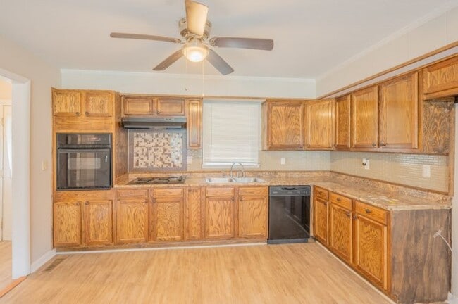 Building Photo - 1309 Ovoca Rd