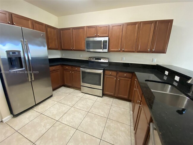 Building Photo - 8800 NW 97th Ave
