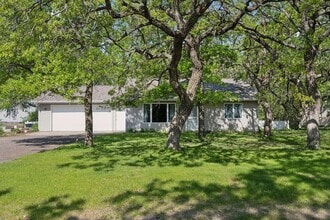 Building Photo - 193 Norwood Dr