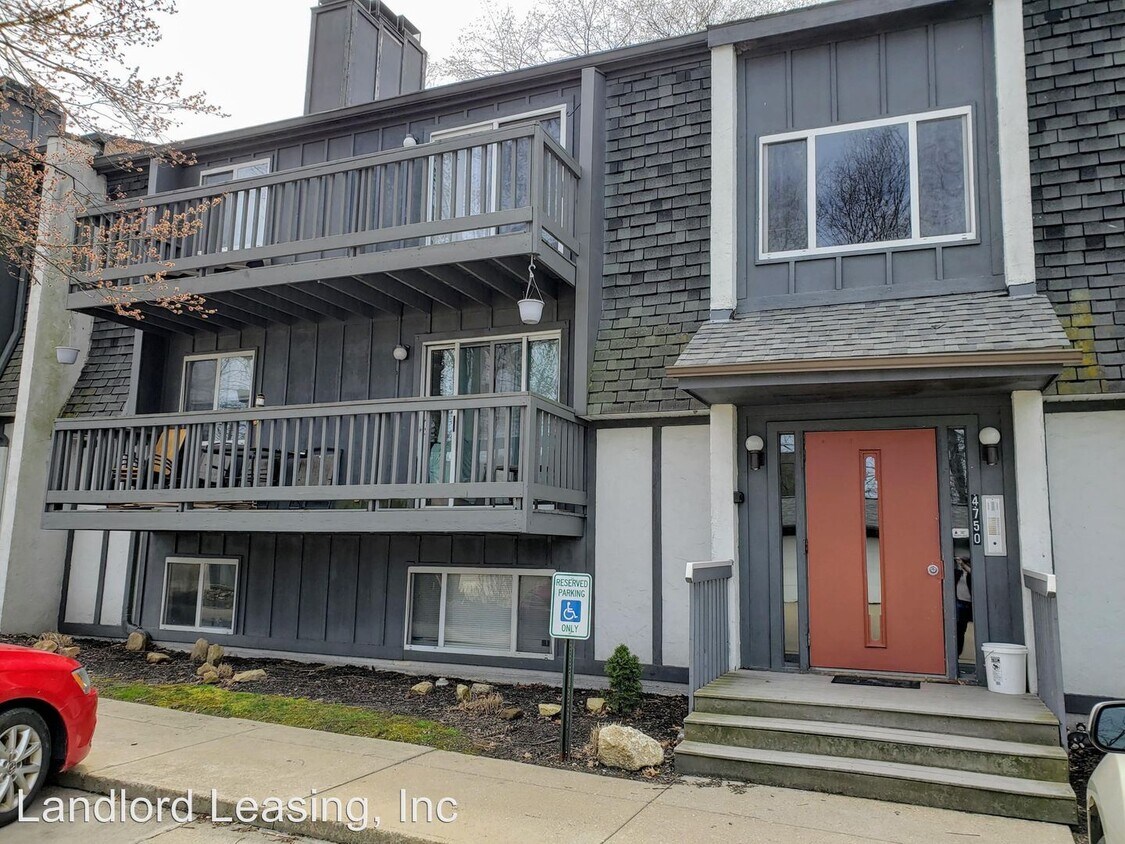 Foto principal - 4750 Oak Point Rd