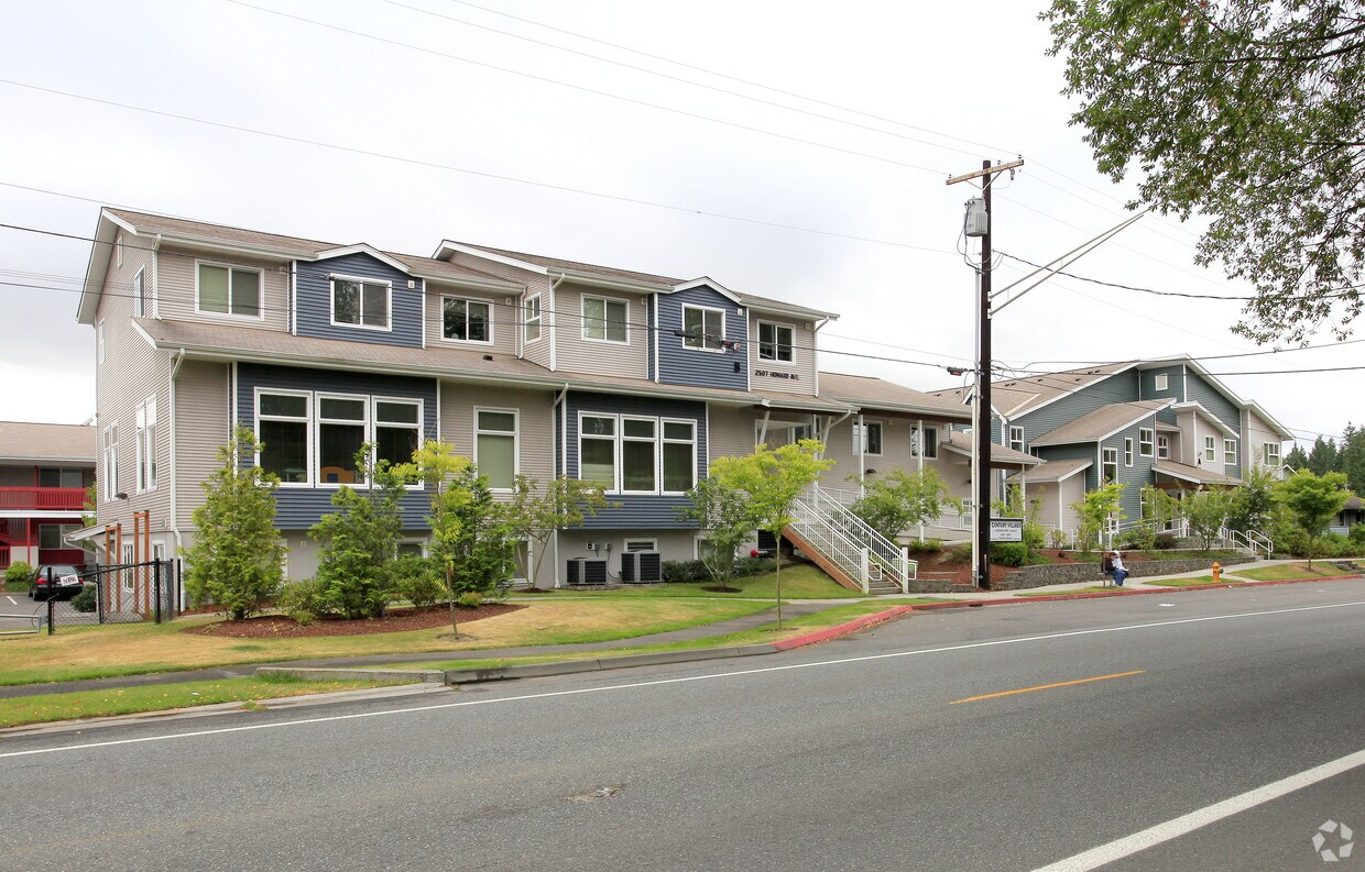 Primary Photo - New Century Village