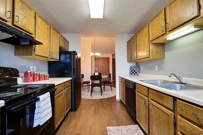 Apartamentos Somerset de Fargo, Dakota del Norte | Cocina - Somerset