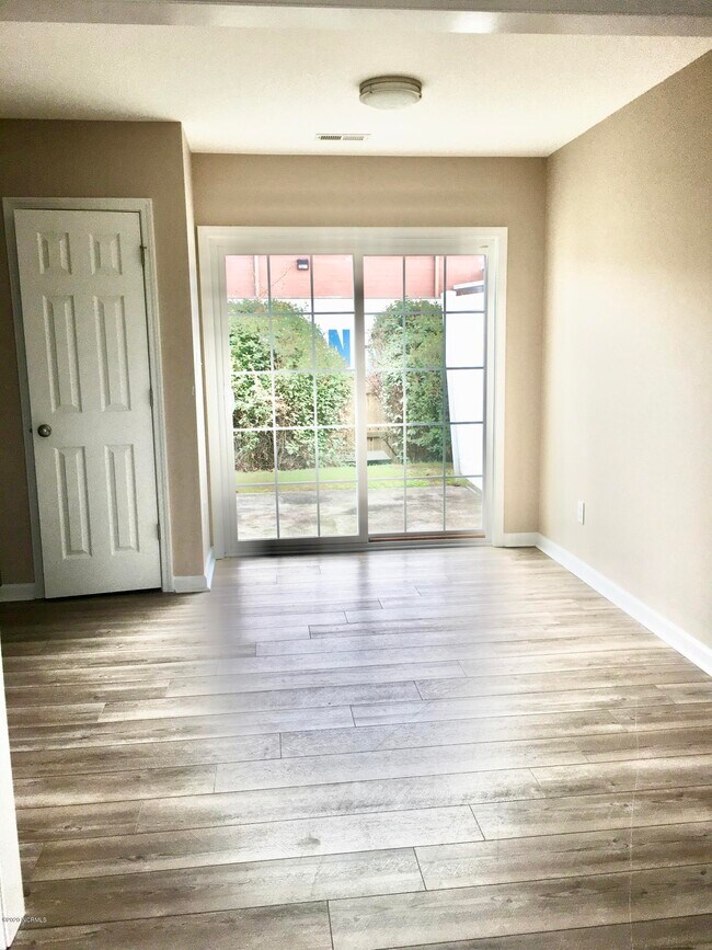 12 Pirates Cove Dr, Swansboro, NC 28584 Townhome Rentals in Swansboro