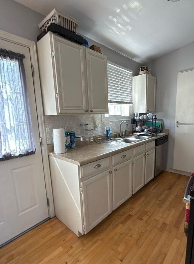 Building Photo - 3 Bed Ranch on Cul De Sac