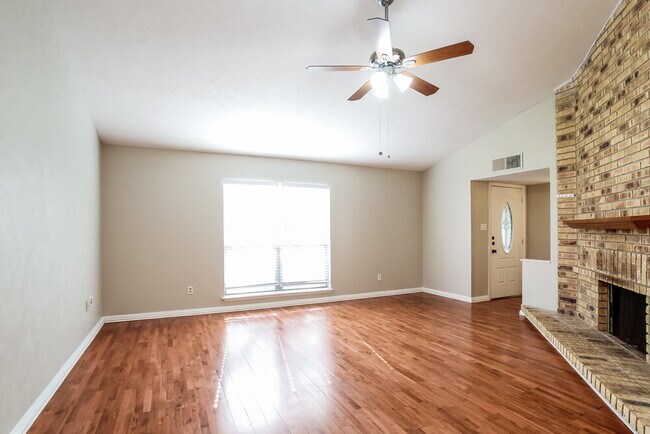 Foto del edificio - 2854 Canary Ln