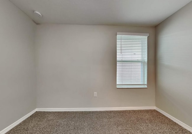 Foto del edificio - 2249 Treesdale Ave