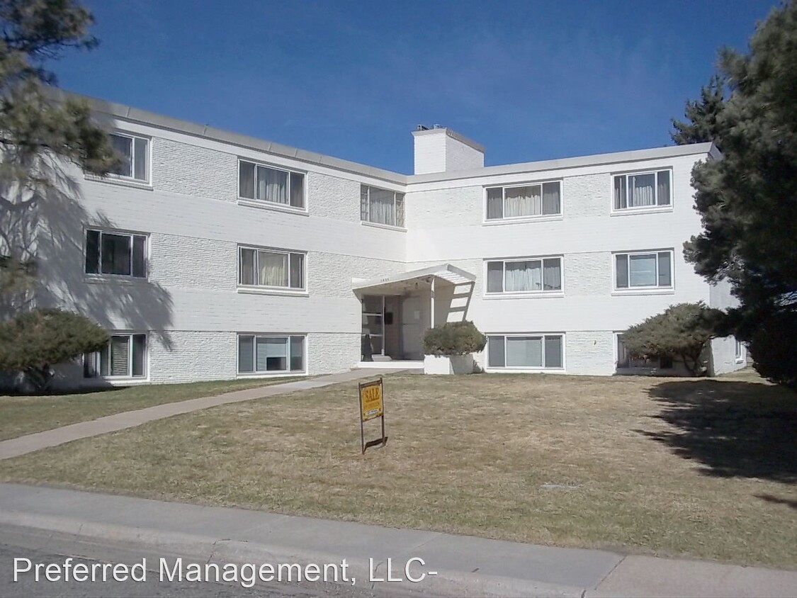Foto principal - 2900 E 12th St
