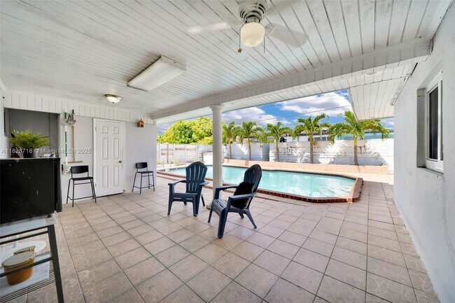 Foto del edificio - 1360 W 4th Ln