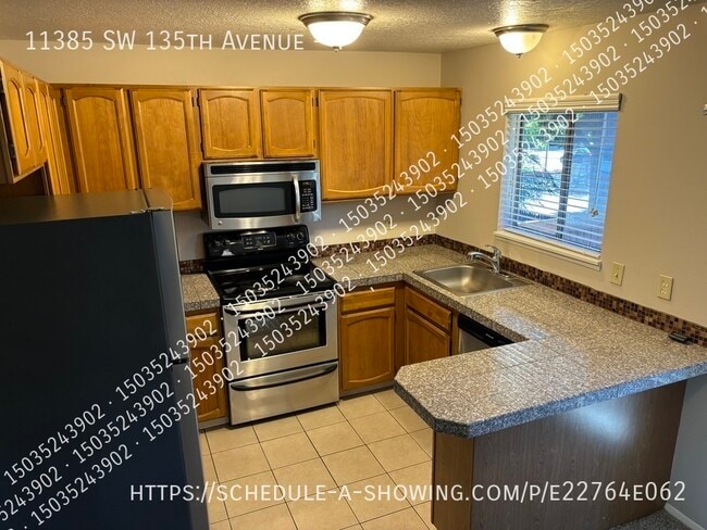 Building Photo - 11385 SW 135th Ave