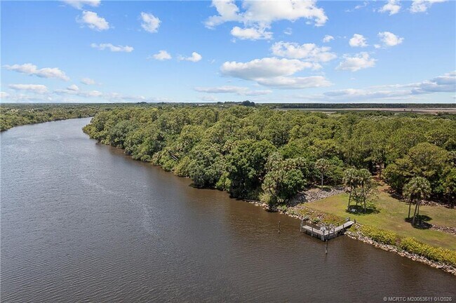 Foto del edificio - 11511 SW Citrus Blvd S