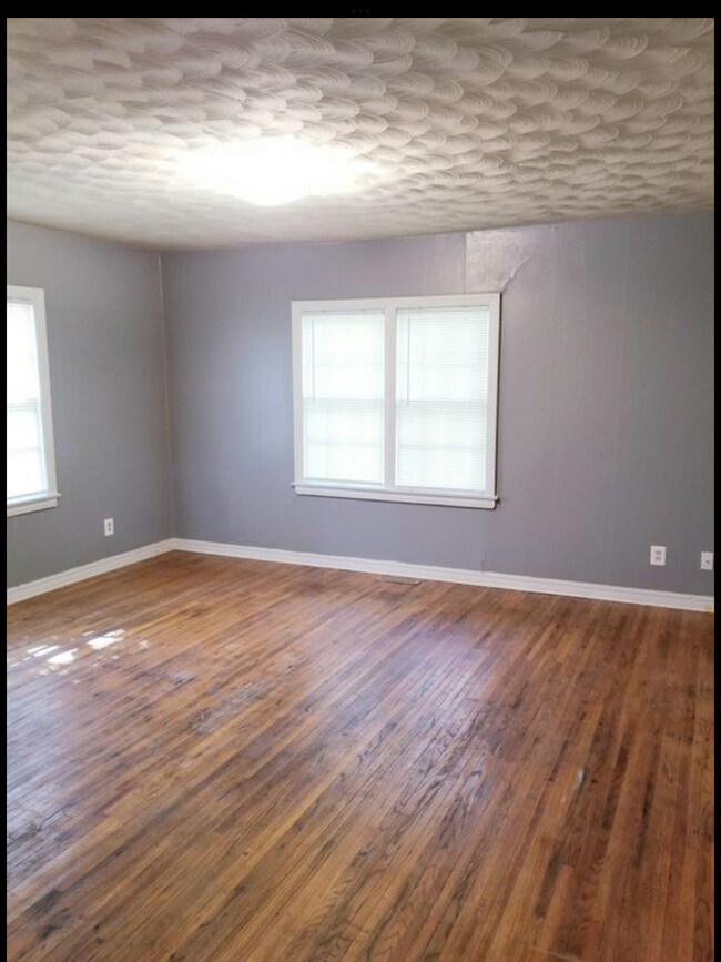 Foto del edificio - 4903 E Murdock St