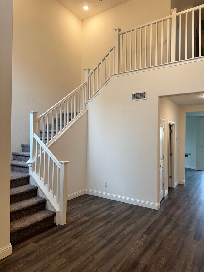 Foto del edificio - Single Family Home