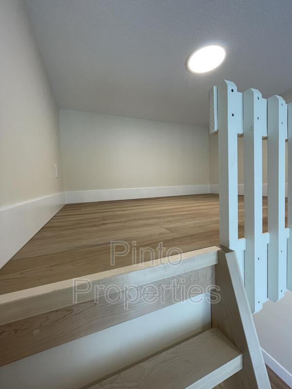 Photo du bâtiment - 8717-8110 110 St NW