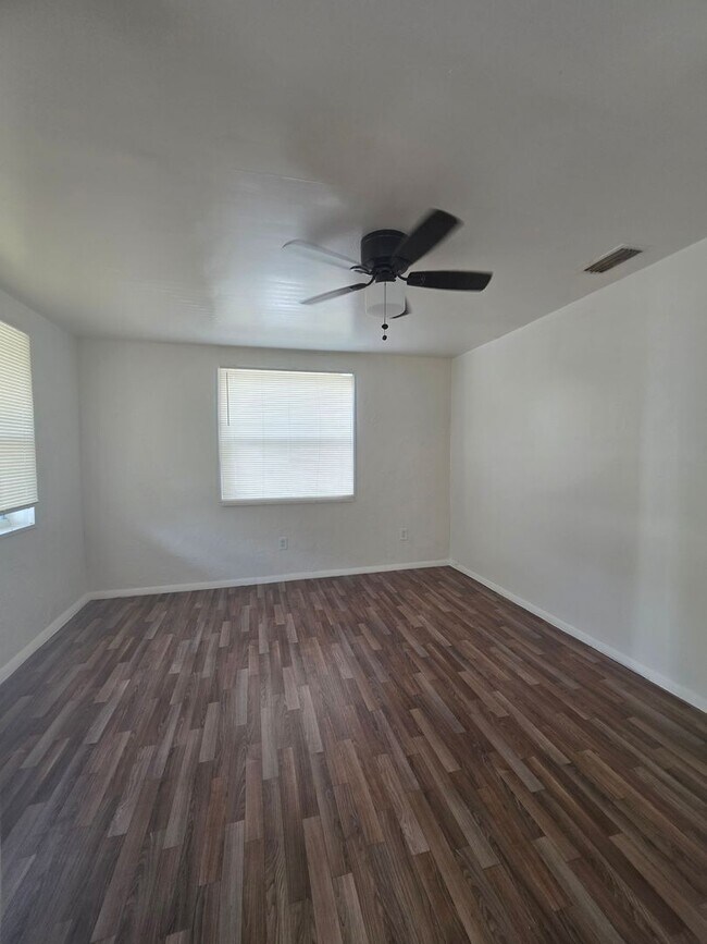 Photo - 1117 Dr Mary McLeod Bethune Blvd Apartment