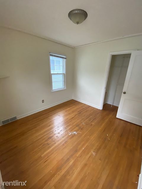Building Photo - 3 br, 1 bath House - 820 12th Ave N 3-Bedr...