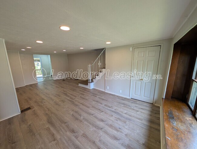 Foto del edificio - Beautifully Updated Amherst Rental with Large Living Spaces