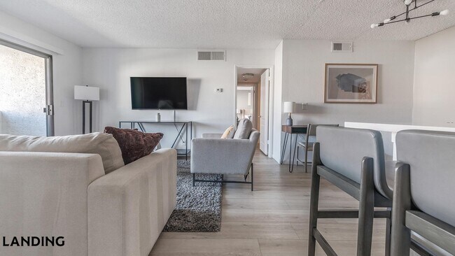 Foto del edificio - 1455 E Katie Ave