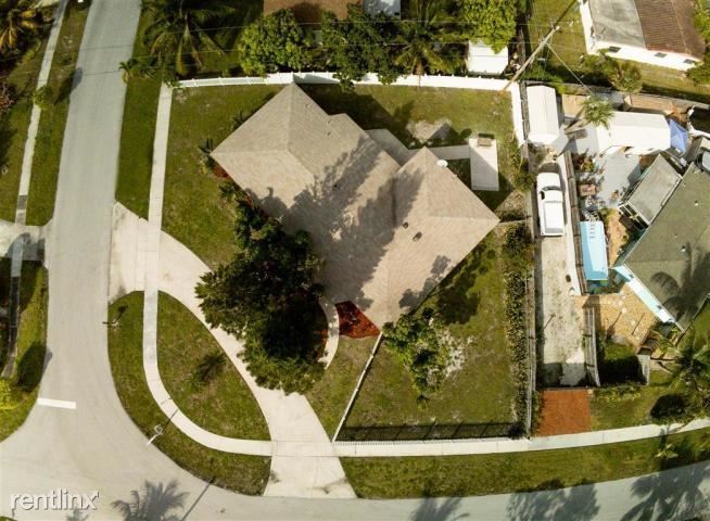 Primary Photo - 5 br, 3 bath House - 1122 14th Pl S