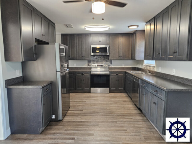 Building Photo - 4415 College Station Rd.