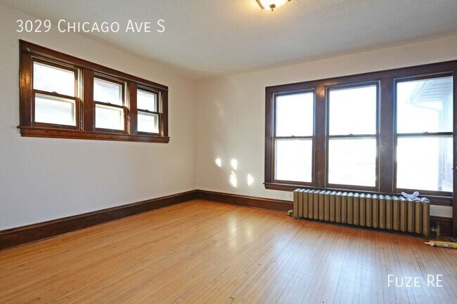 Foto del edificio - 3029 Chicago Ave