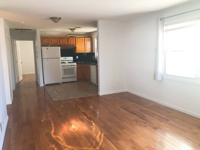 Foto del edificio - 46 Evelyn Pl