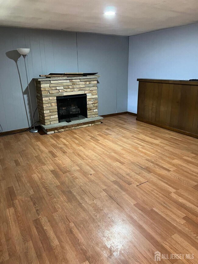 Foto del edificio - 8 Rosewood Rd