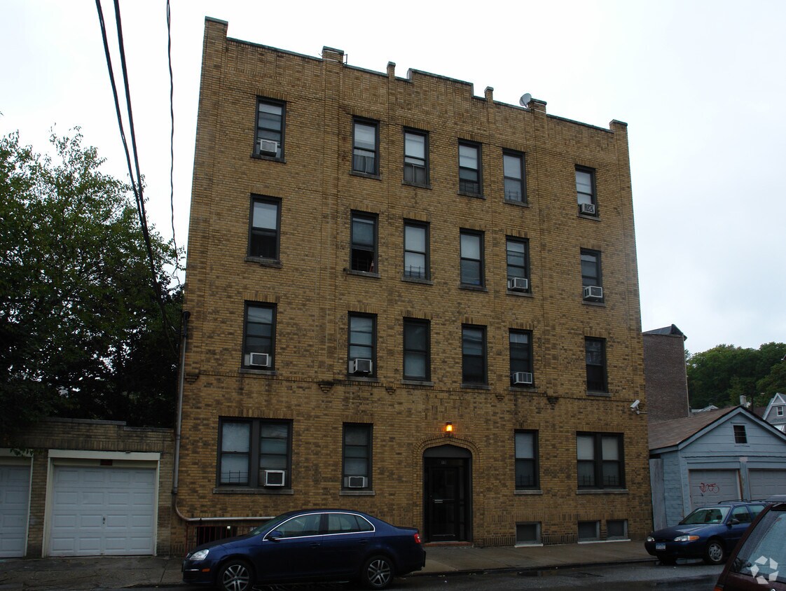 Primary Photo - 15 Radford St