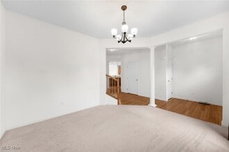 Building Photo - 126 Granite Ct