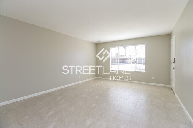 Building Photo - Charming 4 Bedroom in Tempe!