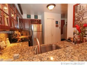Building Photo - 15499 Miami Lakeway N