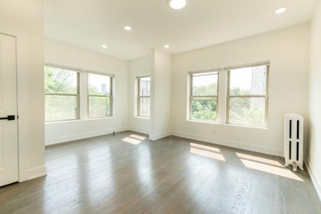 Building Photo - 2 bedroom in CHICAGO IL 60660