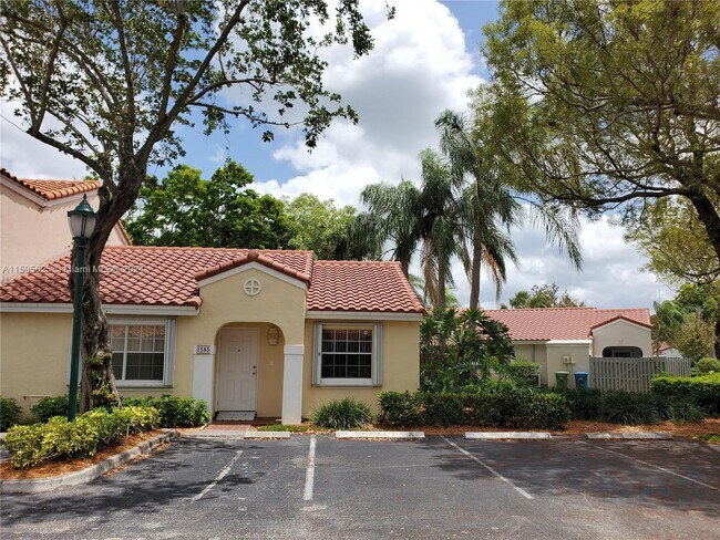 Foto del edificio - 1565 Springside Dr