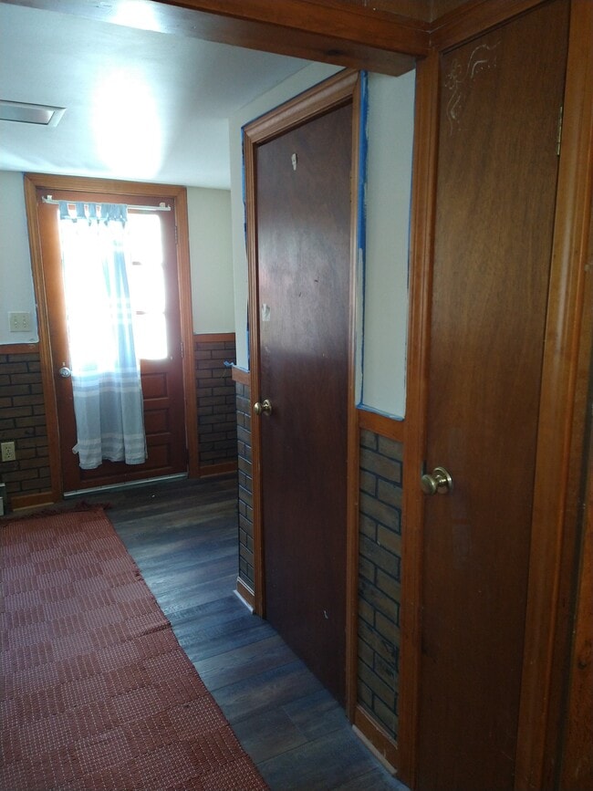 Building Photo - 76 Aspen St