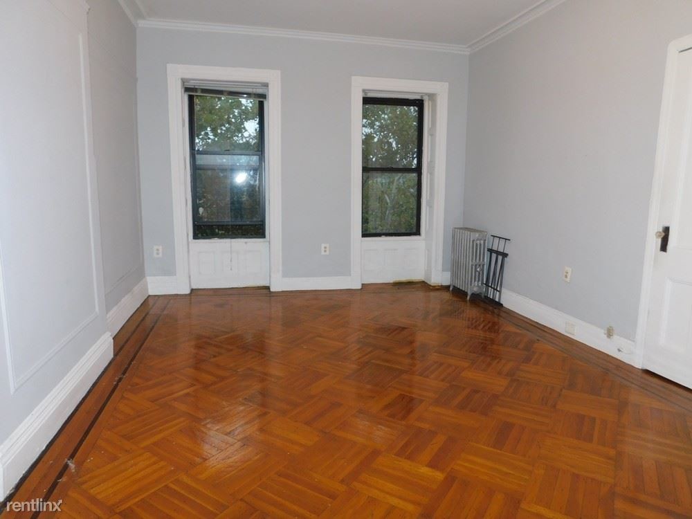 Primary Photo - 92 Macdonough St