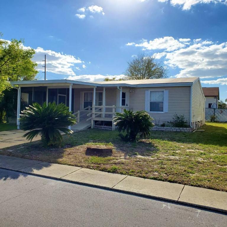 RESORT LIVING IN BEAUTIFUL HUDSON, FL - 15017 Johansson Ave