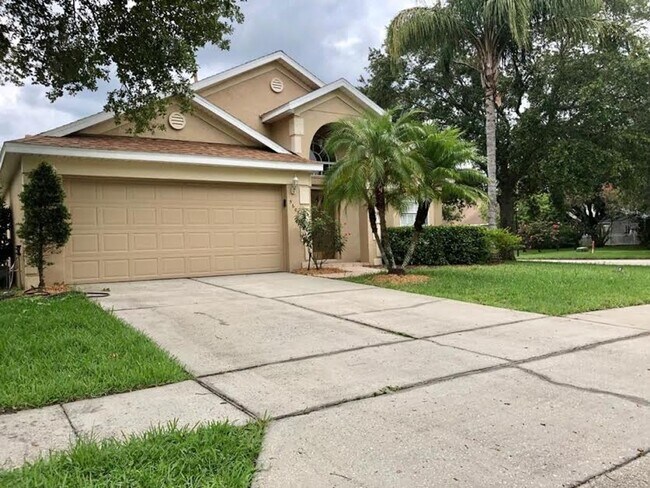 Foto del edificio - MOVE IN NOW-OVIEDO RENTAL HOME IN GATED COMMUNITY!  Beautiful one story 4 bed 2ba home with 2 car...