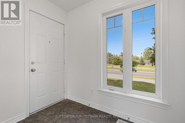 Building Photo - 2563 Longfields Dr