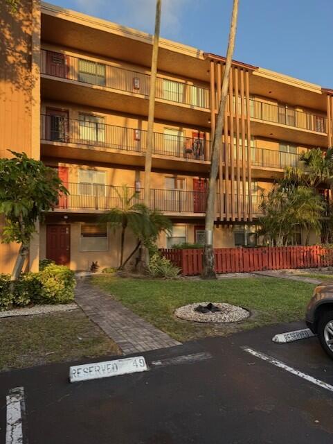 Primary Photo - 480 NW 76th Ave