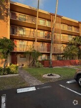Building Photo - 480 NW 76th Ave