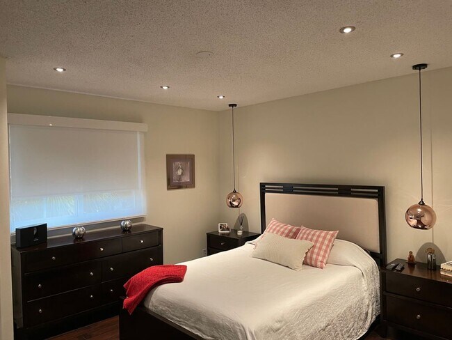 Building Photo - 3952 San Simeon Ln