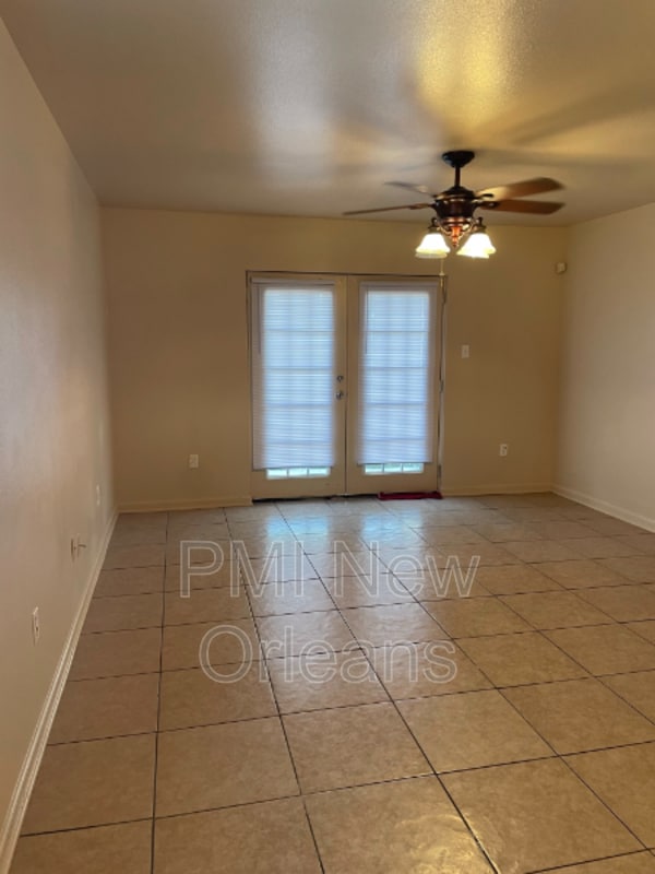Building Photo - 4851 Viola St