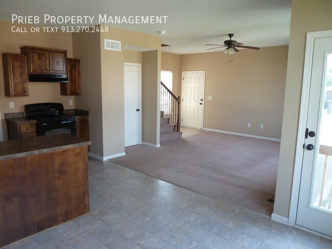 Foto del edificio - Persimmon Pointe - Available August 18th