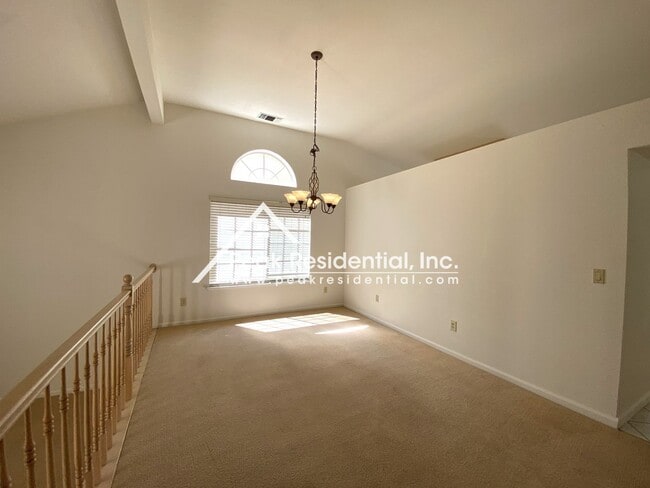 Building Photo - Wonderful Folsom 4bd/3ba Home with 3 Car G...