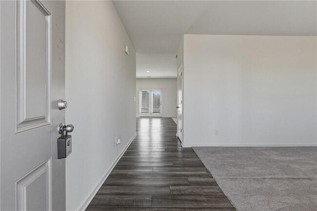 Foto del edificio - 166 Verona Dr NW