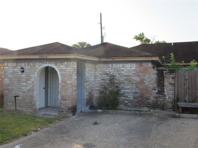 Building Photo - 12935 Blackpool Ln