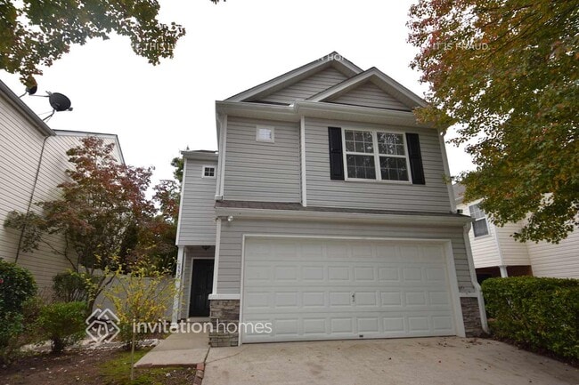 Building Photo - 2235 Lexington Ln