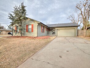 Building Photo - 10201 Sunnymeade Pl